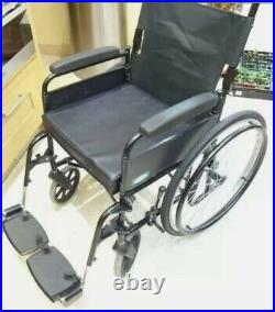 LOMAX UNI 8 SELF PROPELLED WHEELCHAIR(it's been used only few times)