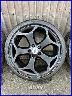 ORIGINAL SET of FORD FOCUS ST MK2 18 Alloy Wheels MATT BLACK With V. GOOD TYRES